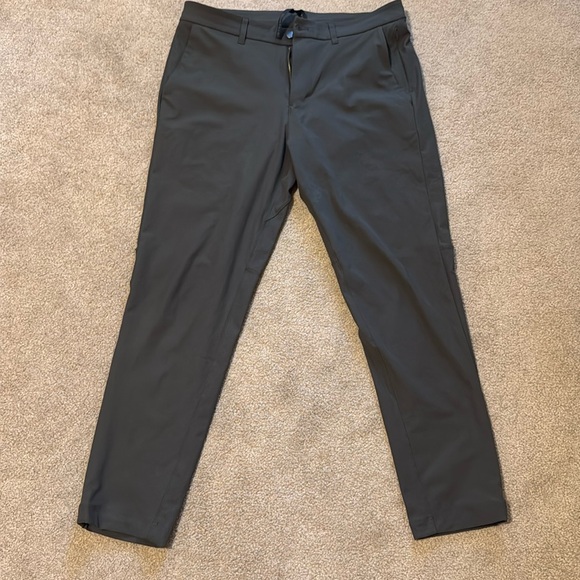 Lululemon Commission Pants Slim 33 x 32 – olive green like new - Picture 1 of 6